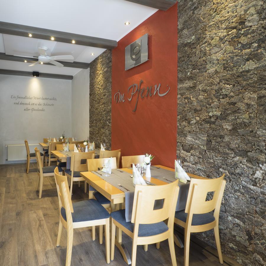 Restaurant - Pension Im Pfenn Irrhausen Exteriér fotografie