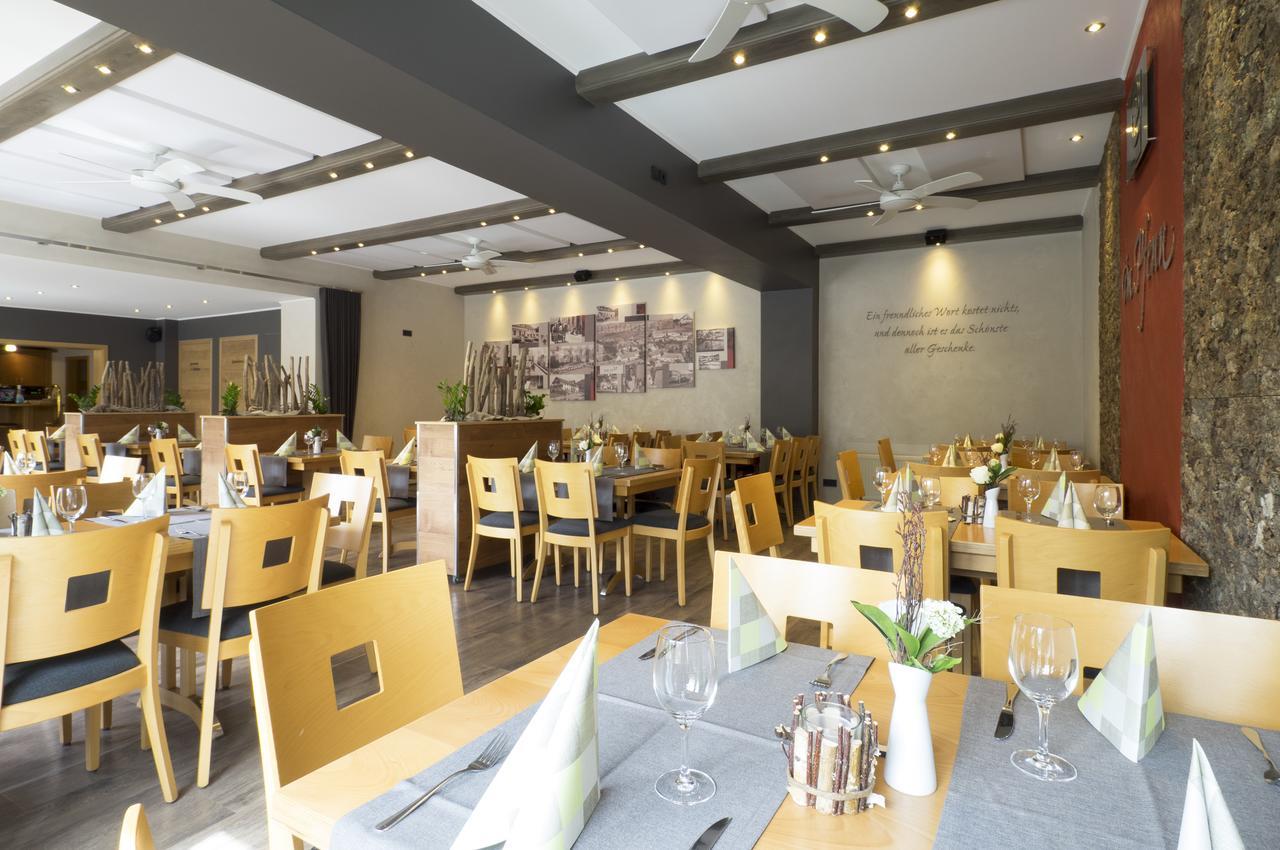 Restaurant - Pension Im Pfenn Irrhausen Exteriér fotografie